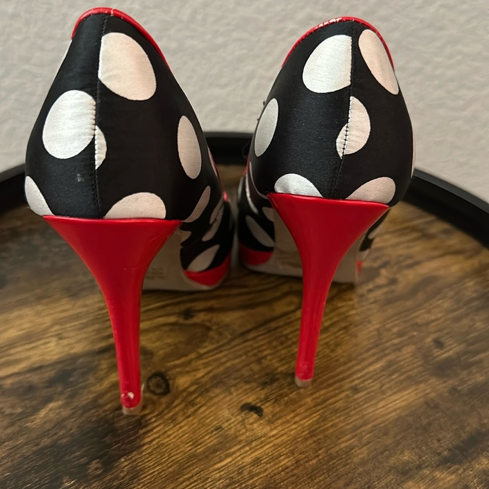 Charlotte Russe Heals - Picture 3 of 4